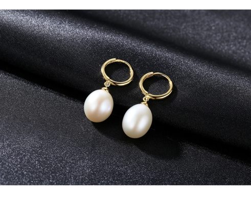 bông tai ngọc trai cho mẹ tròn cổ điển