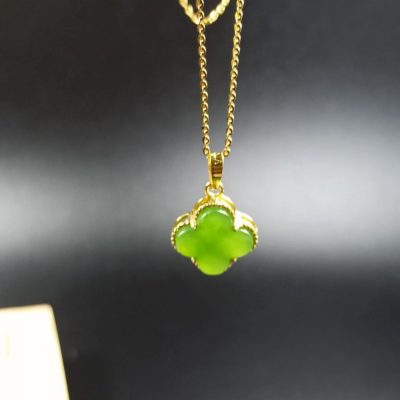 Cỏ 4 lá